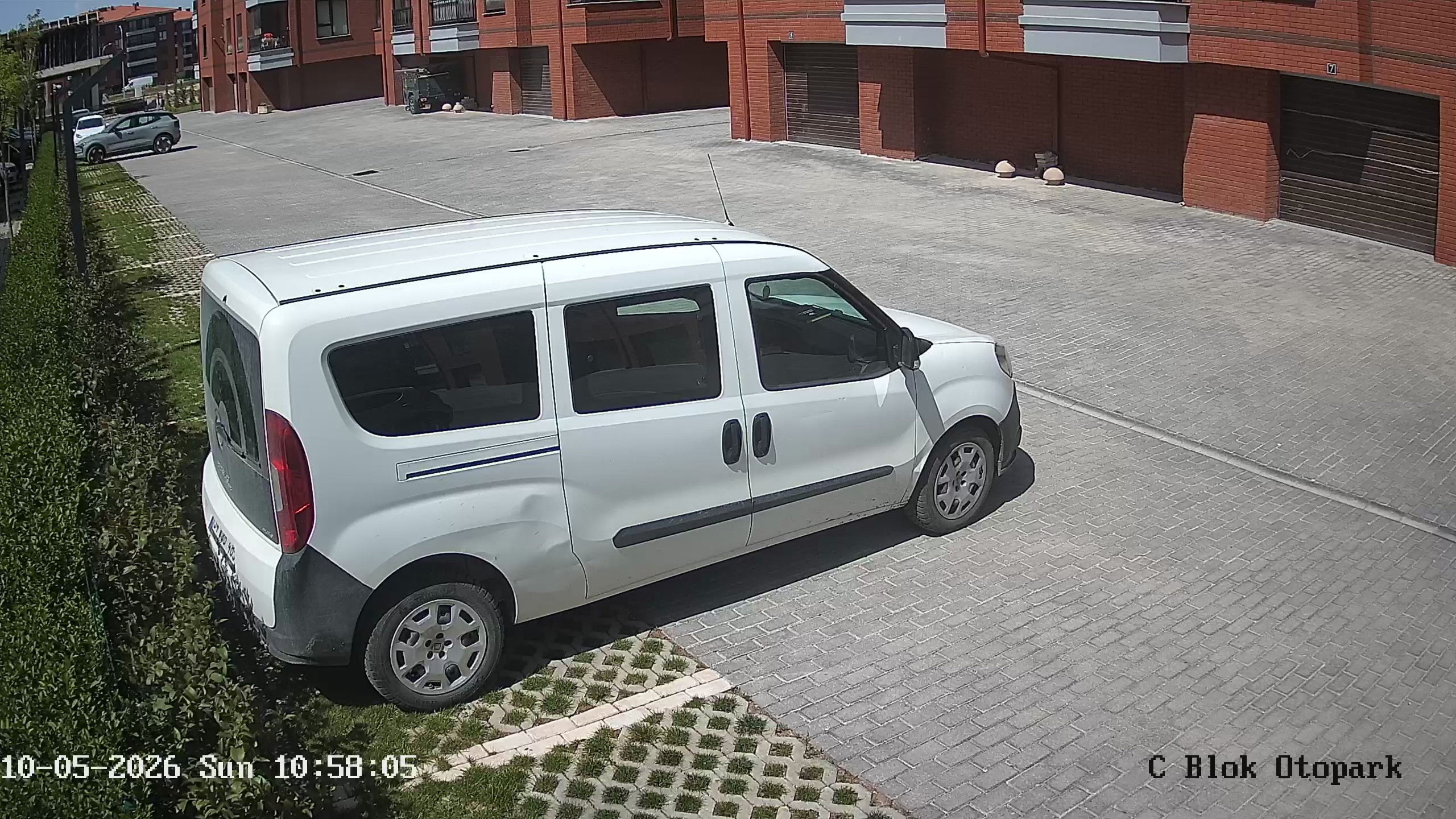 C Blok Otopark