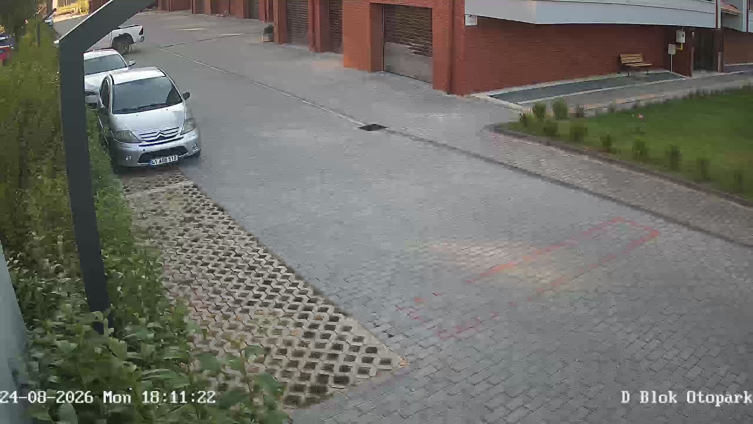 D Blok Otopark