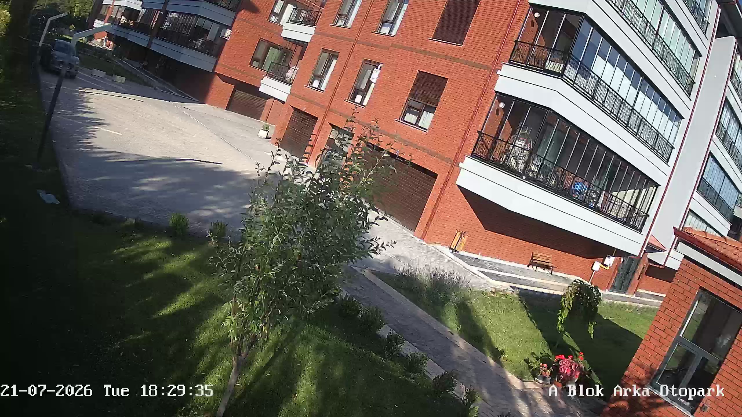 A Blok Arka Otopark